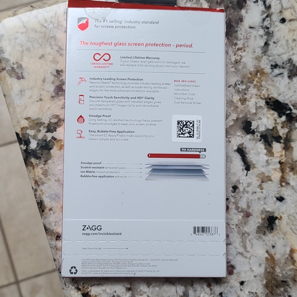 Zagg Invisible Shield - Picture 2 of 4